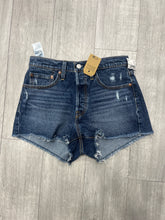 Load image into Gallery viewer, Levi Shorts Size 2 8463
