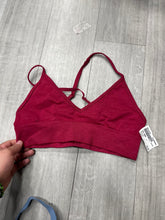 Load image into Gallery viewer, Lulu Lemon Sports Bra Size Small

