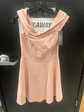 Load image into Gallery viewer, Lulus Dress Size Small
