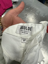 Load image into Gallery viewer, Agolde Shorts Size 5/6
