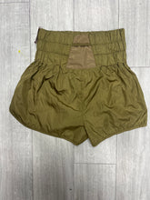 Load image into Gallery viewer, Free People Athletic Shorts Size Small 529
