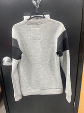 Load image into Gallery viewer, Outerwear Size Small
