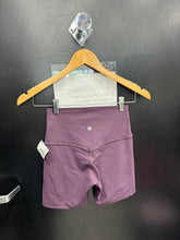 Load image into Gallery viewer, Lulu Lemon Athletic Shorts Size 4 2905
