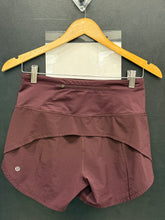 Load image into Gallery viewer, Lululemon Athletic Shorts Size 4 0143

