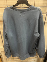 Load image into Gallery viewer, Cuts Outerwear Size Large
