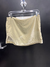 Load image into Gallery viewer, Free People Short Skirt Size Large
