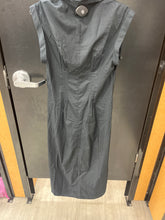 Load image into Gallery viewer, NWT Abercrombie &amp; Fitch Dress Size Small
