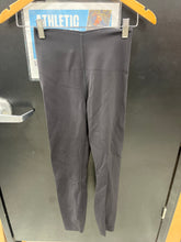 Load image into Gallery viewer, Lululemon Athletic Pants Size Small
