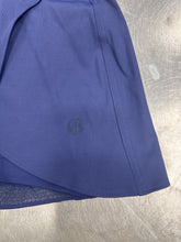 Load image into Gallery viewer, Lulu Lemon Athletic Shorts Size 6
