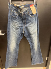Load image into Gallery viewer, Levi Pants Size 15/16 (34) 590
