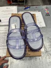 Load image into Gallery viewer, Telfar X melisa Size 10
