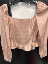 Load image into Gallery viewer, Good American Long Sleeve Top Size Small
