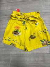 Load image into Gallery viewer, Colcci Shorts Size Medium 494
