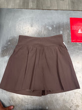 Load image into Gallery viewer, Spanx Athletic Shorts Size Medium
