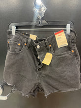 Load image into Gallery viewer, Levi Shorts Size 9/10
