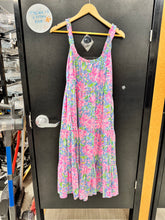 Load image into Gallery viewer, Lilly Pulitzer Maxi Dress Size Medium 108
