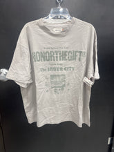 Load image into Gallery viewer, Honor The Gift Short Sleeve Top Size Extra Large
