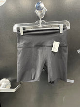Load image into Gallery viewer, Lulu Lemon Athletic Shorts Size Medium
