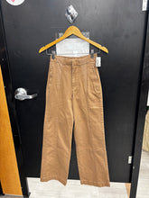 Load image into Gallery viewer, Alo Pants Size Small 3108
