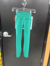 Load image into Gallery viewer, Lulu Lemon Athletic Pants Size 5/6 689

