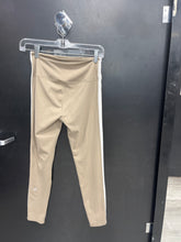Load image into Gallery viewer, Lulu Lemon Athletic Pants Size Extra Small
