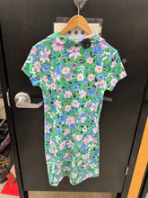 Load image into Gallery viewer, Lilly Pulitzer Dress Size Medium 5616
