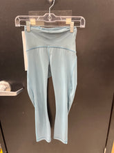 Load image into Gallery viewer, Lulu Lemon Athletic Pants Size Small 701
