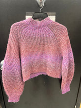 Load image into Gallery viewer, Lovers+Friends Sweater Size Small
