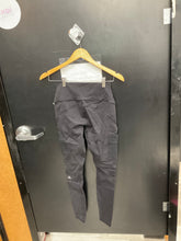 Load image into Gallery viewer, Alo Athletic Pants Size Small 0458
