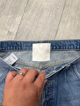 Load image into Gallery viewer, Mother Denim Size 7/8 (29) 8902
