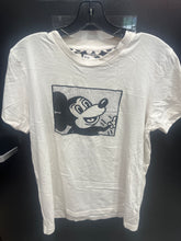 Load image into Gallery viewer, Coach T-Shirt Size Medium
