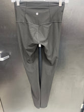 Load image into Gallery viewer, Lulu Lemon Athletic Pants Size 5/6 (925)
