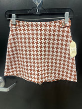 Load image into Gallery viewer, Altar&#39;d State Short Skirt Size Extra Small
