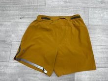 Load image into Gallery viewer, Lulu Lemon Athletic Shorts Size Medium 9697
