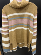 Load image into Gallery viewer, Altar'd State Sweater Size Small 242
