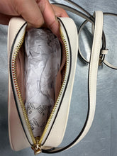Load image into Gallery viewer, Coach Purse 1787
