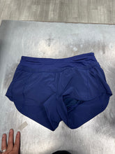 Load image into Gallery viewer, Lululemon Athletic Shorts Size Small 865
