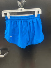 Load image into Gallery viewer, Lulu Lemon Athletic Shorts Size Extra Small 0708
