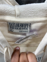 Load image into Gallery viewer, Outerwear Size Extra Large
