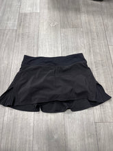 Load image into Gallery viewer, Lulu Lemon Athletic Shorts Size Medium
