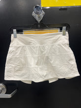 Load image into Gallery viewer, Lululemon Athletic Shorts Size 3/4 471
