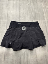 Load image into Gallery viewer, Lulu Lemon Athletic Shorts Size 2
