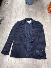 Load image into Gallery viewer, Babaton Outerwear Extra Extra Small
