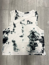 Load image into Gallery viewer, Lululemon Athletic Top Size Extra Small 6036
