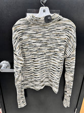 Load image into Gallery viewer, Veonica Beard Sweater Size Medium
