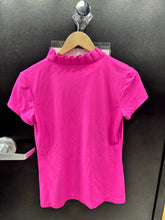 Load image into Gallery viewer, Lilly Pulitzer Short Sleeve Top Size Medium 123
