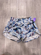 Load image into Gallery viewer, Lulu Lemon Athletic Shorts Size 8 1519
