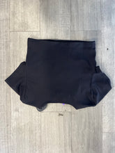 Load image into Gallery viewer, Babaton Short Sleeve Top Size Medium

