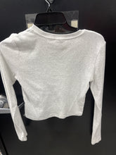 Load image into Gallery viewer, Tna Long Sleeve Top Size Medium 564
