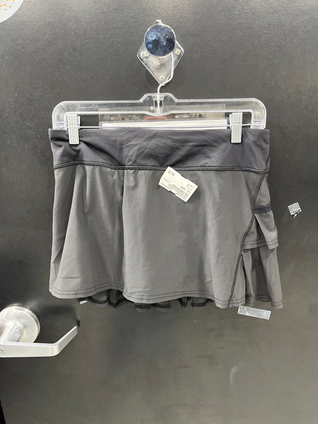 Lulu Lemon Athletic Shorts Size Medium